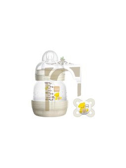 Mam mi primer biberon 130ml...